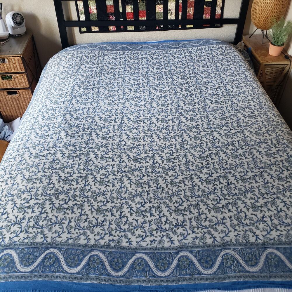 Vintage India Arts Cotton Tablecloth 67x73 Blue White Floral Powerloom India